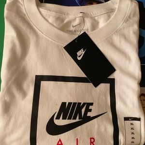 NIKE AIR RETRO TEE